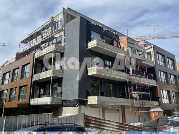 Three-bedroom with Act 14 in a modern contemporary building. - 3