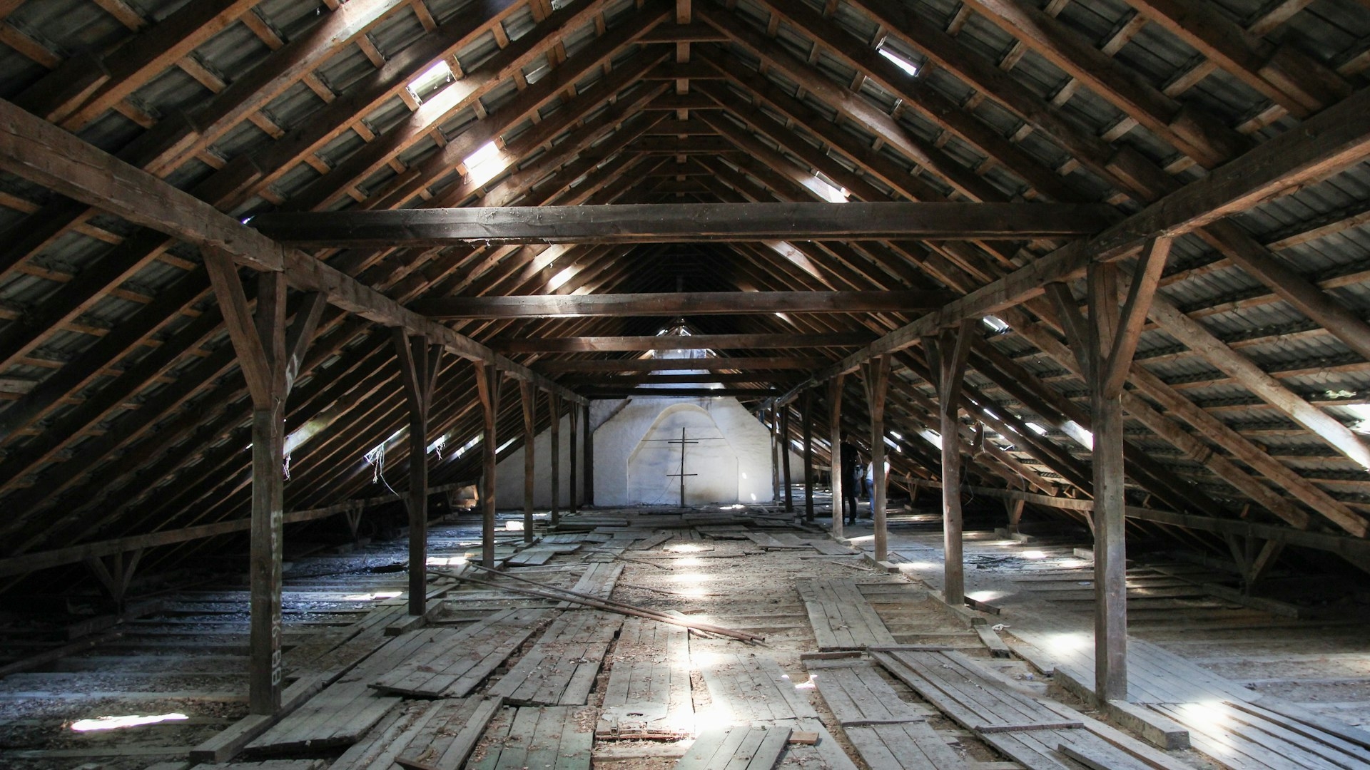 The basement and attic storage room that come with a flat in Bulgaria: what you are actually buying, whether they can be sold separately, and when an attic can become a home