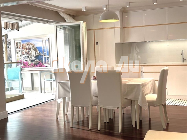 Luxury three-bedroom apartment on the iconic 'Veliko Tarnovo' street near the Doctor's Monument - 3
