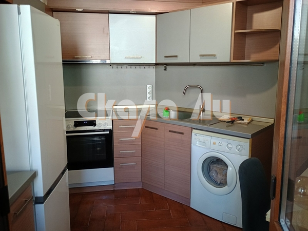 Spacious and Sunny Three-Bedroom Apartment Near Monument of Lukan Levski - 5