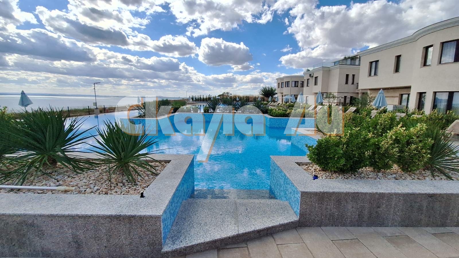 The dream has an address - Majestic sea view