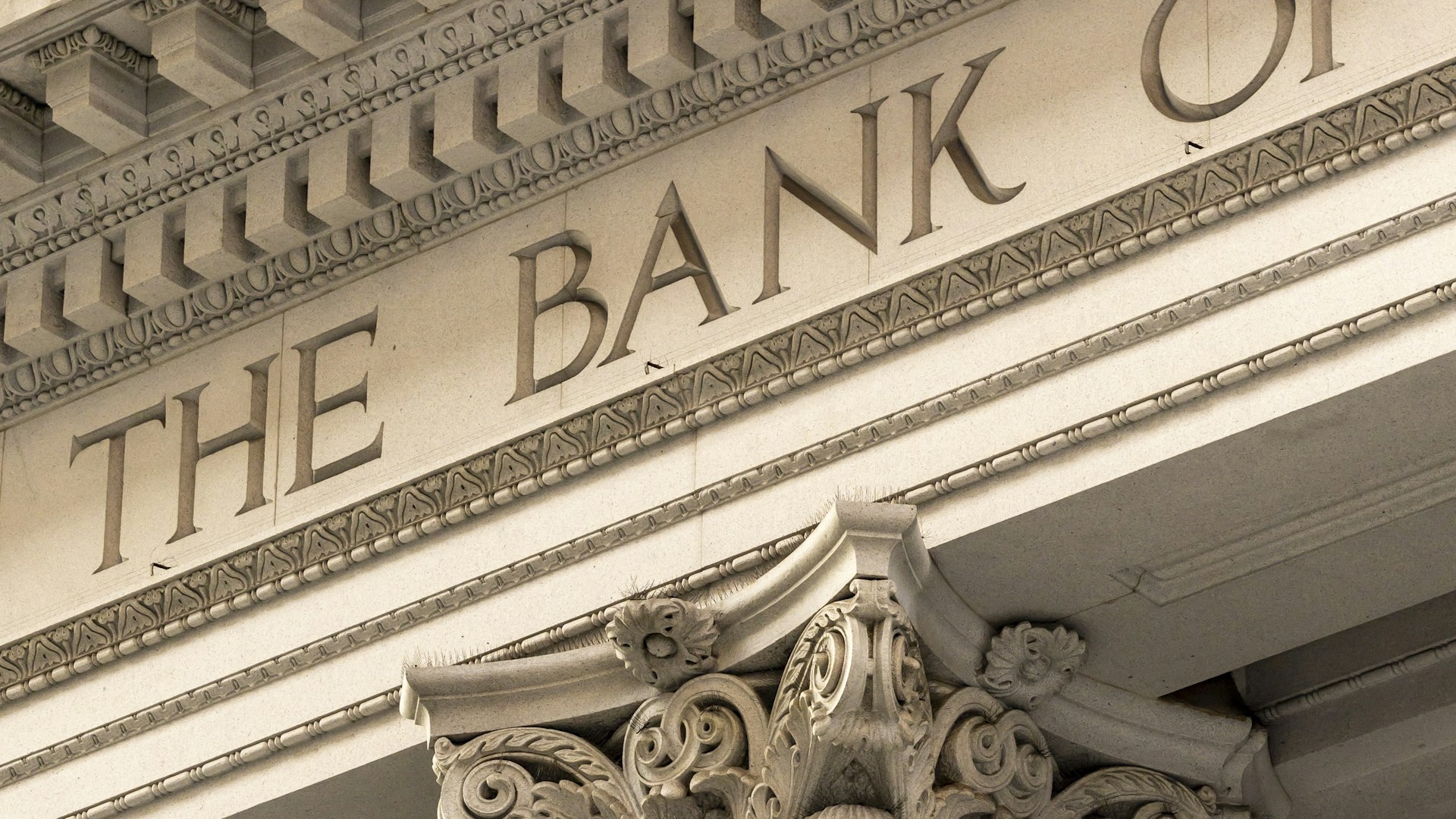 A windfall tax on Bulgarian banks: will mortgages get more expensive, and what the BNB's August data shows