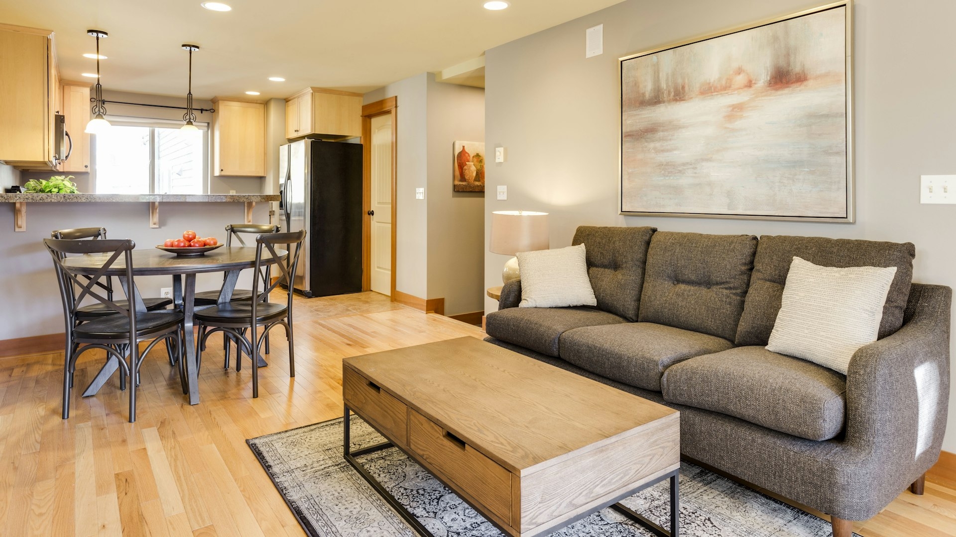 Furnishing a flat to let in Bulgaria: what it costs, how long it lasts and how fast it pays back